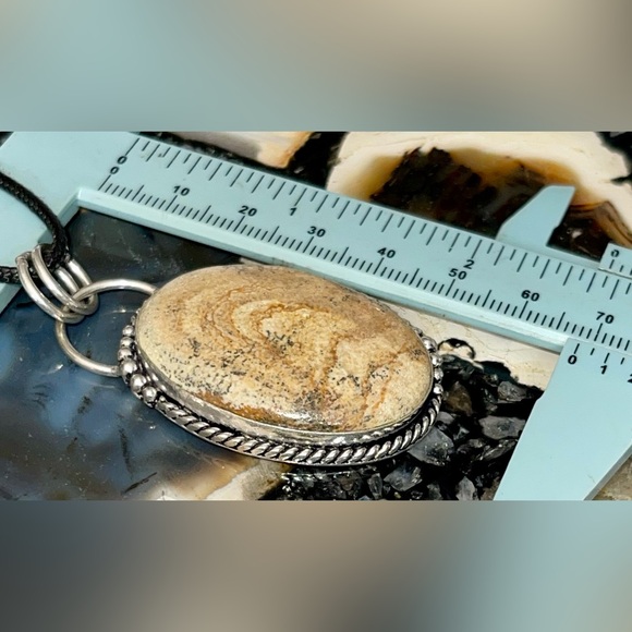 Picture Jasper Pendant 2 1/4” - Picture 15 of 17